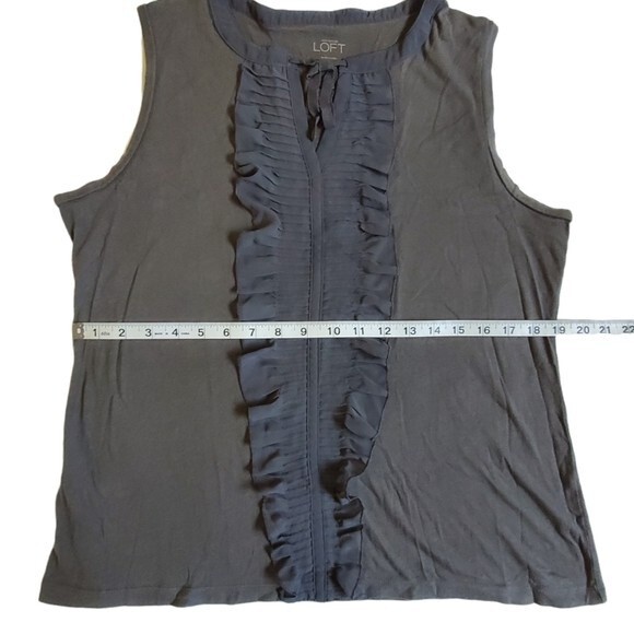 Ann Taylor LOFT gray v neck sleeveless top sz L - Picture 9 of 10